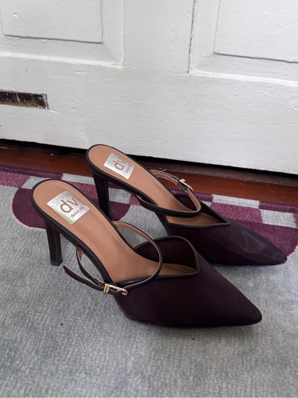 Pointed Toe Stiletto Mule Heel Plum Aubergine Size 6.5 DV Dolce Vita Elley